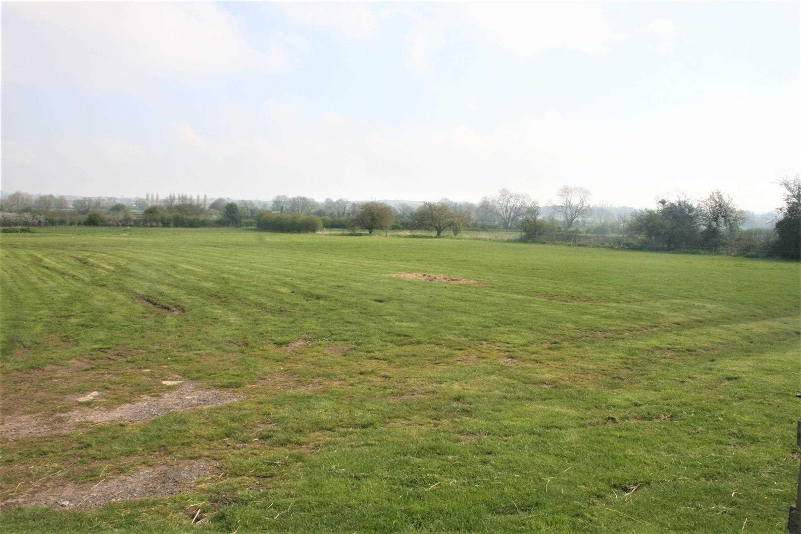 Longholme Farm, Retford